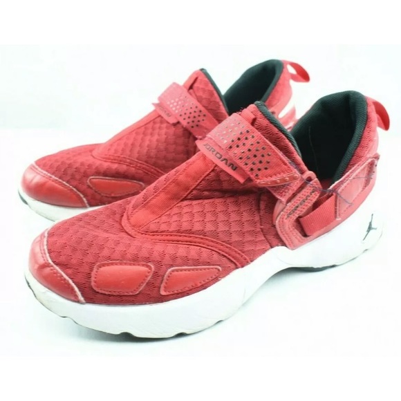 Men's Nike Size 8 Red Jordan Trunner Running Shoes - Picture 2 of 8